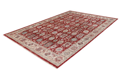 Dak 701 Red Teppich mit klassischem Design in Rot, hochwertige Verarbeitung mit traditionellen Mustern, ideal für ein stilvolles Zuhause.